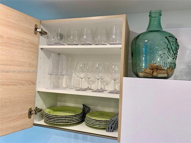 Building Photo - 16385 Biscayne Blvd