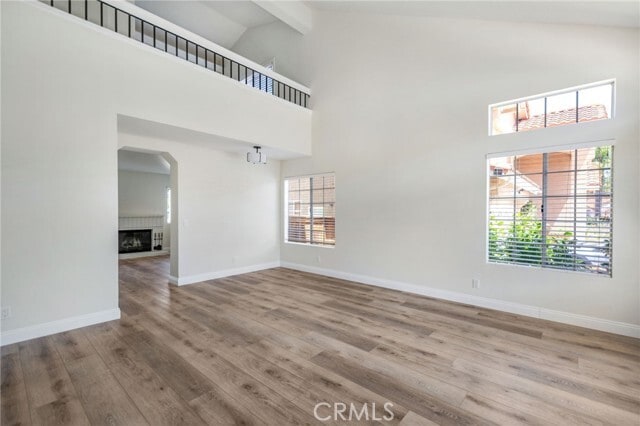 Building Photo - 24351 Kings View