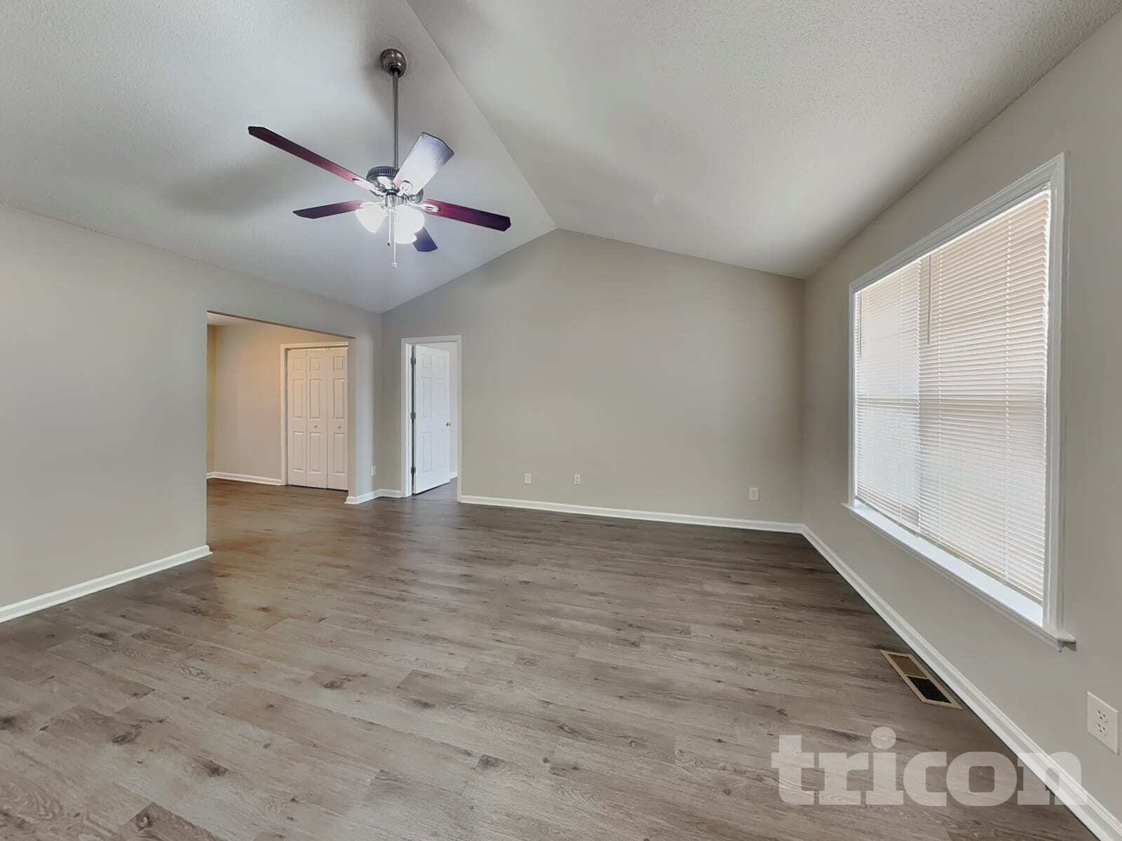 Building Photo - 105 Pinto Ln