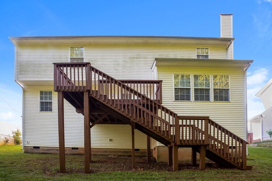 Building Photo - 3042 Willamette Valley Dr