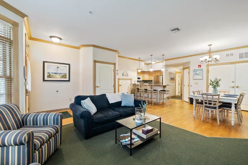 Building Photo - 418 Beachfront Dr