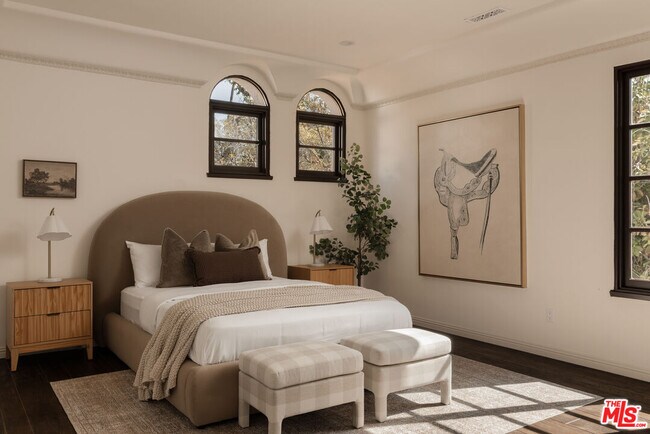 Building Photo - 1641 N Ogden Dr