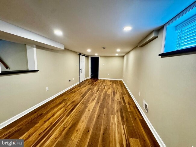 Building Photo - 551 Fern Hill Rd