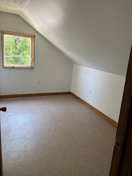 Bedroom - 414 Highgate Rd
