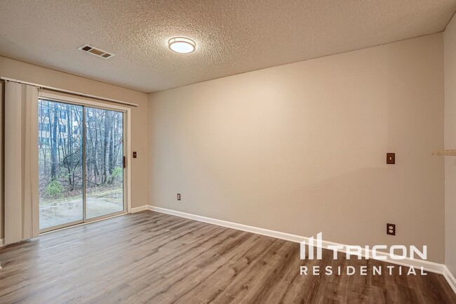 Building Photo - 1305 Maple Valley Ct