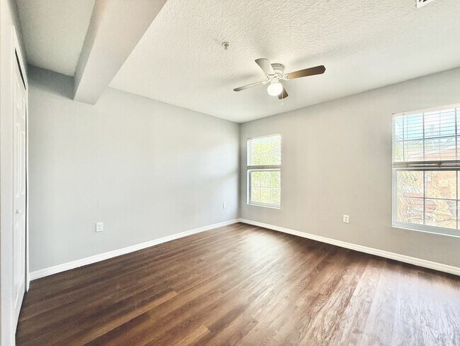 Building Photo - 425 F St