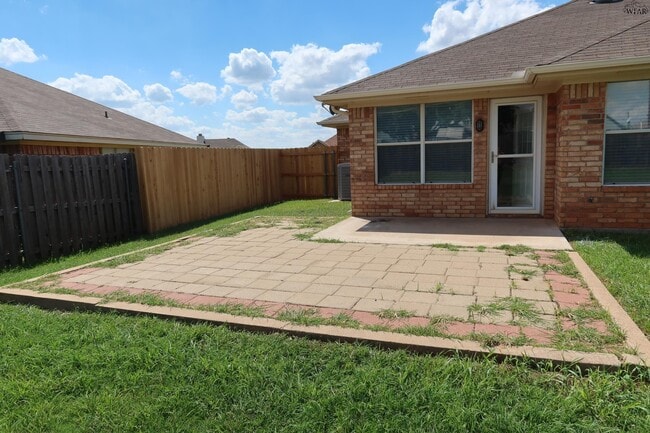 Building Photo - 5223 Air Force Dr