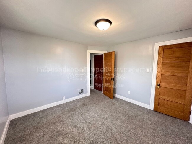 Building Photo - 1020 Walnut Hill Pl