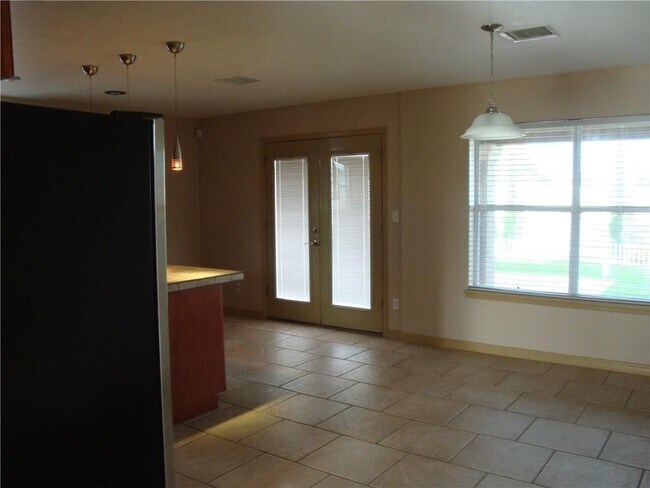 Building Photo - 3808 Tierra Allen Pl