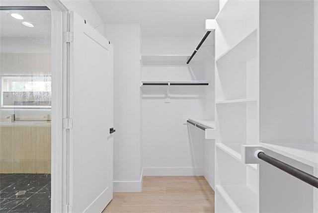 Building Photo - 404 N Moore St