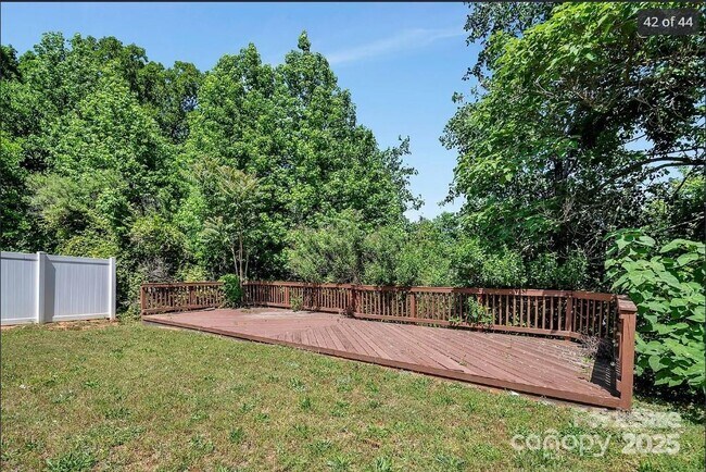 Building Photo - 2751 Bramble Ridge Ct