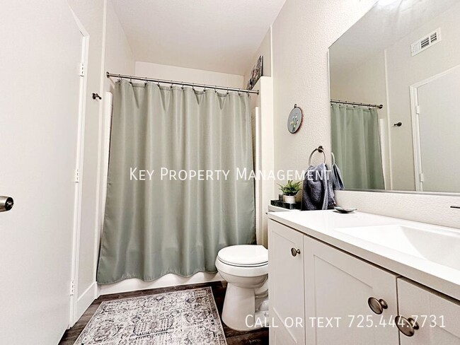 Building Photo - FULLY FURNISHED 1 BED 1 BATH CONDO GATED C...