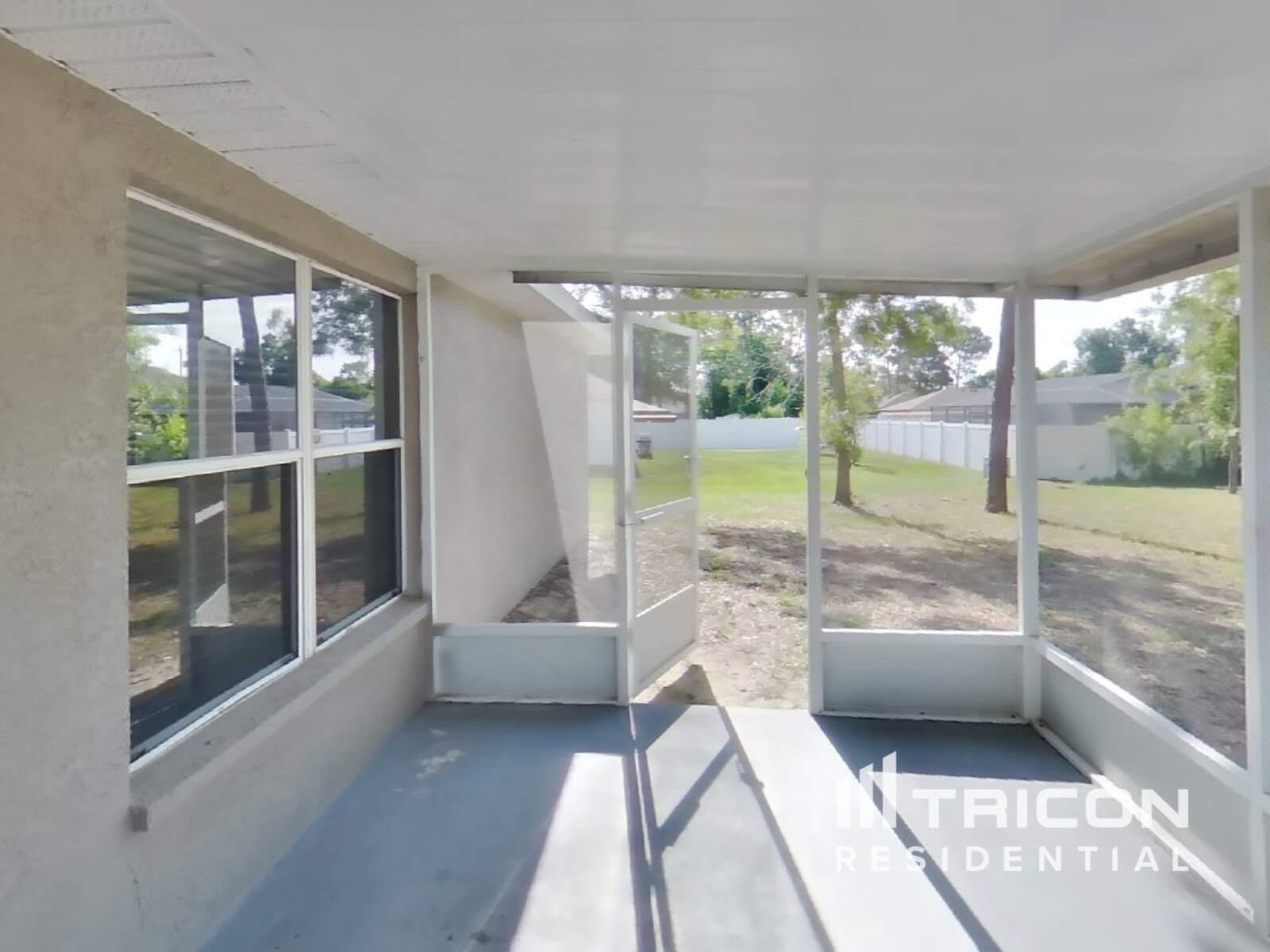 Building Photo - 3328 Montano Ave