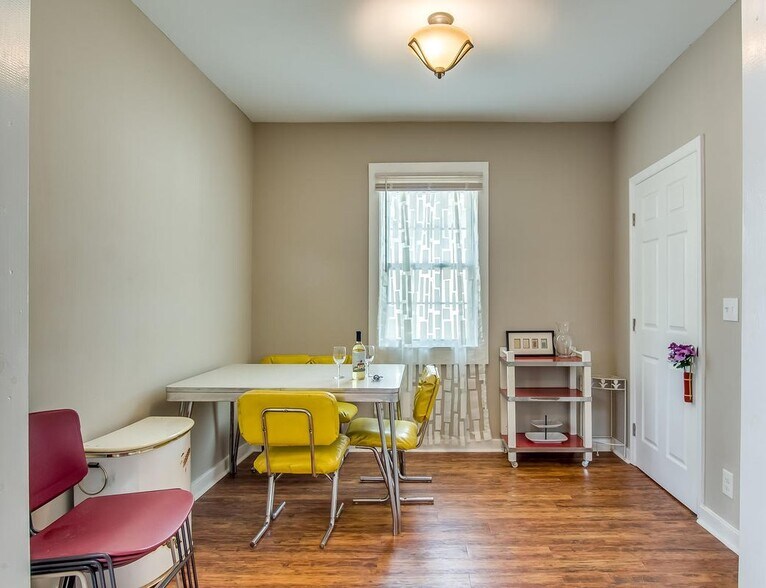 Building Photo - 112 Lucile St