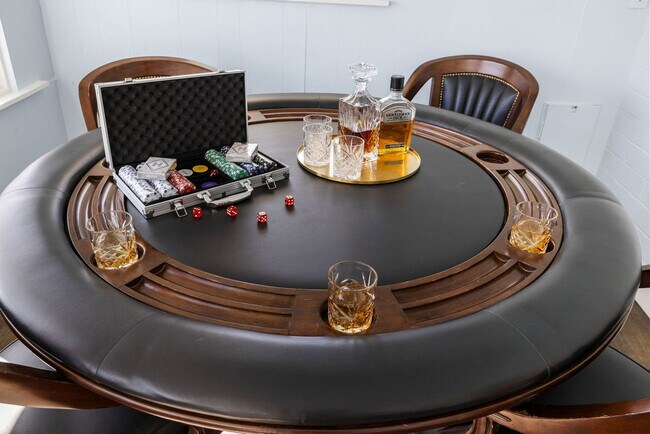 Building Photo - 8259 E Mulberry Ln