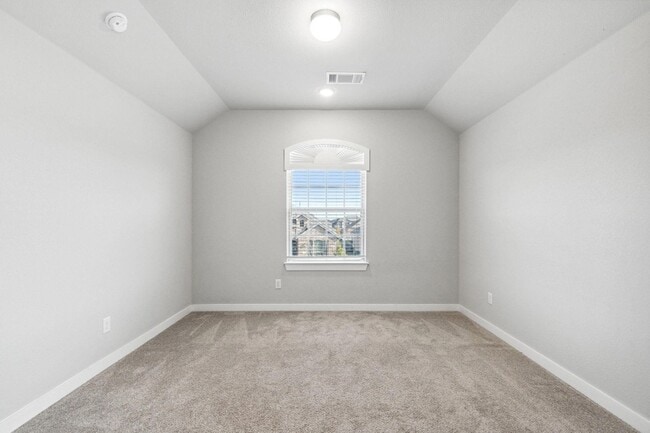 Building Photo - 1305 Swan Trl