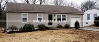 Building Photo - 3305 E 107th Terrace