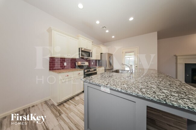 Building Photo - 4409 Hunterfield Ave