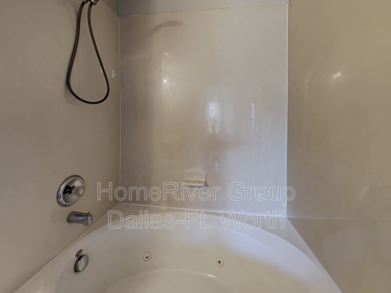 Building Photo - 12644 Shady Cedar Dr