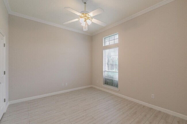 Building Photo - Beautiful 4 Bedroom Home in Ridgmar
