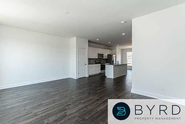 Building Photo - 15212 Dunton Ave