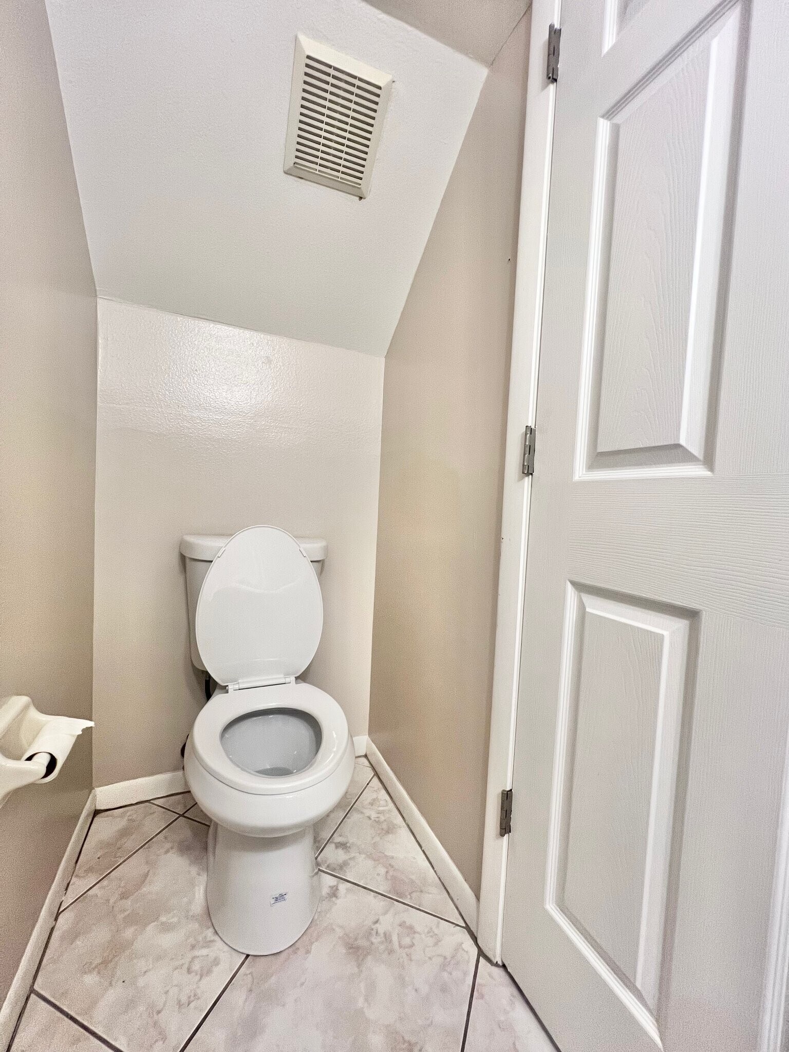 Building Photo - 1713 Azalea Ct