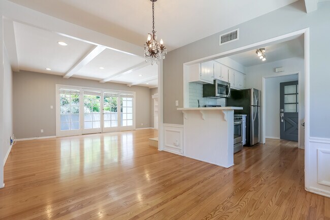 Dining Area - 4059 Woodman Cyn