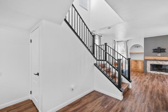 Building Photo - 1228 La Vida Ct