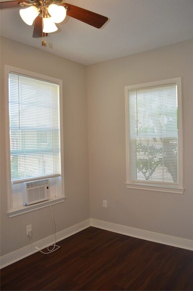 Building Photo - 2502 Saltus St