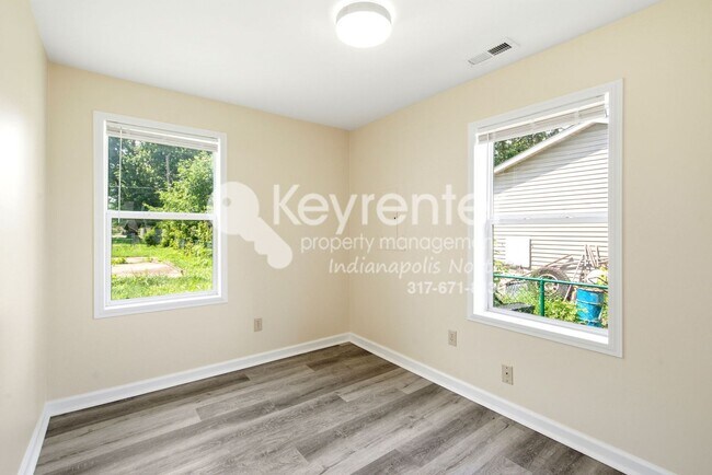 Building Photo - Cozy 3BR/2BA Home with Deck & Yard – Great Greenfield Location