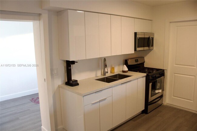 Building Photo - 9040 NW 26th Pl