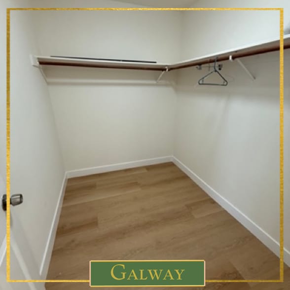 Building Photo - 355 Nature Dr