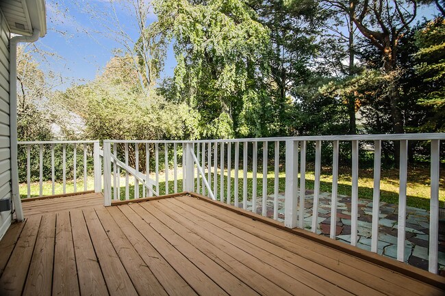 Building Photo - 177 Puritan Dr