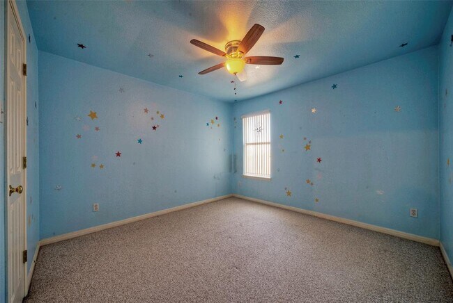 Building Photo - 601 Indian Run Dr