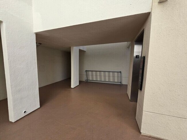 Building Photo - Convenient 2BR/2BA Condo Near SDSU at Campus Walk Condos
