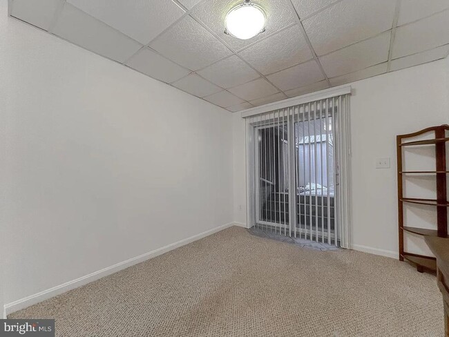 Building Photo - 11214 Heron Pl