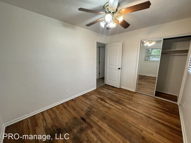 Building Photo - 5 br, 2 bath House - 1025 Homer Ave.