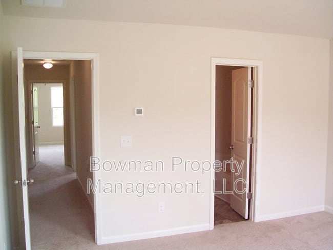 Building Photo - 236 Sidney Lanier Ave