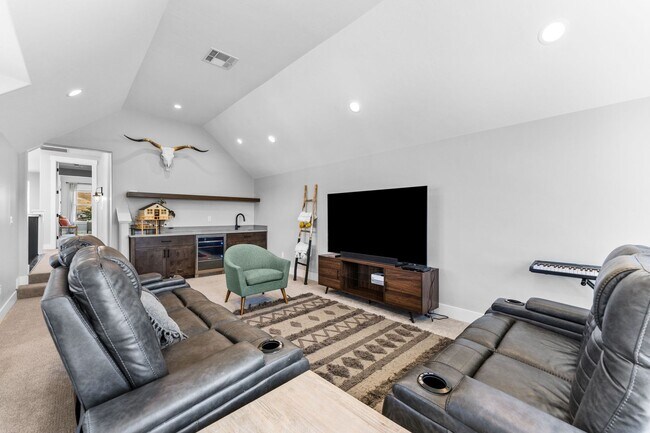 Building Photo - Luxury Living in Dry Creek Ranch – Custom 4-Bed, 4-Bath Estate