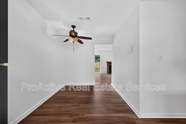 Building Photo - 1031 Still-Harbor Cir