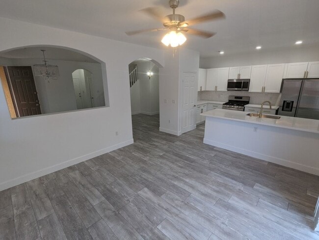 Building Photo - 9303 Gilcrease Ave