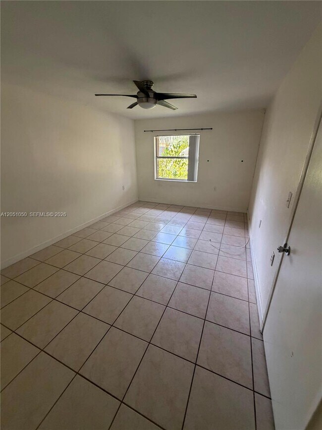 Building Photo - 11213 SW 88th St