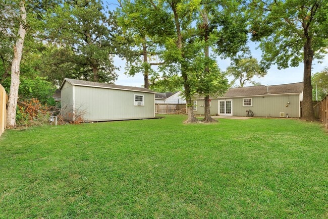 Building Photo - 1850 Libbey Dr