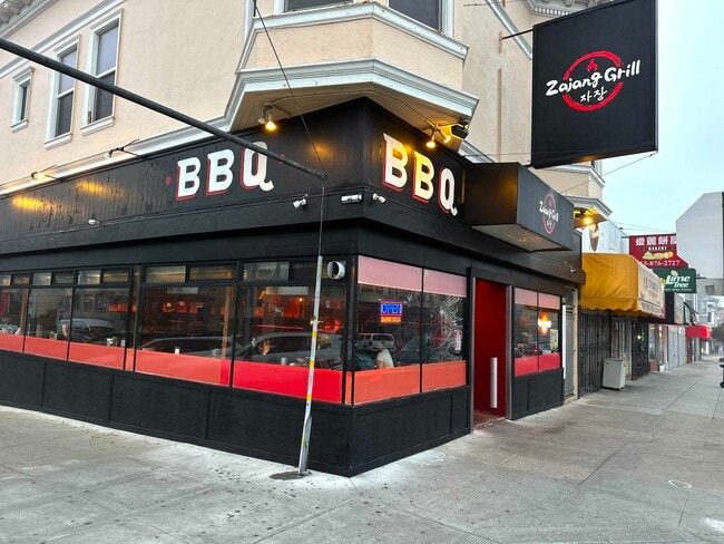 Building Photo - 285 12th Ave