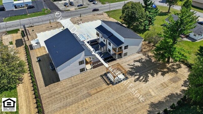 Building Photo - 1030 S Wayne St