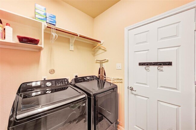 Building Photo - 9834 Parsonsfield Ln