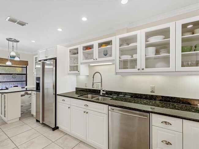 Building Photo - 413 S Bayshore Blvd