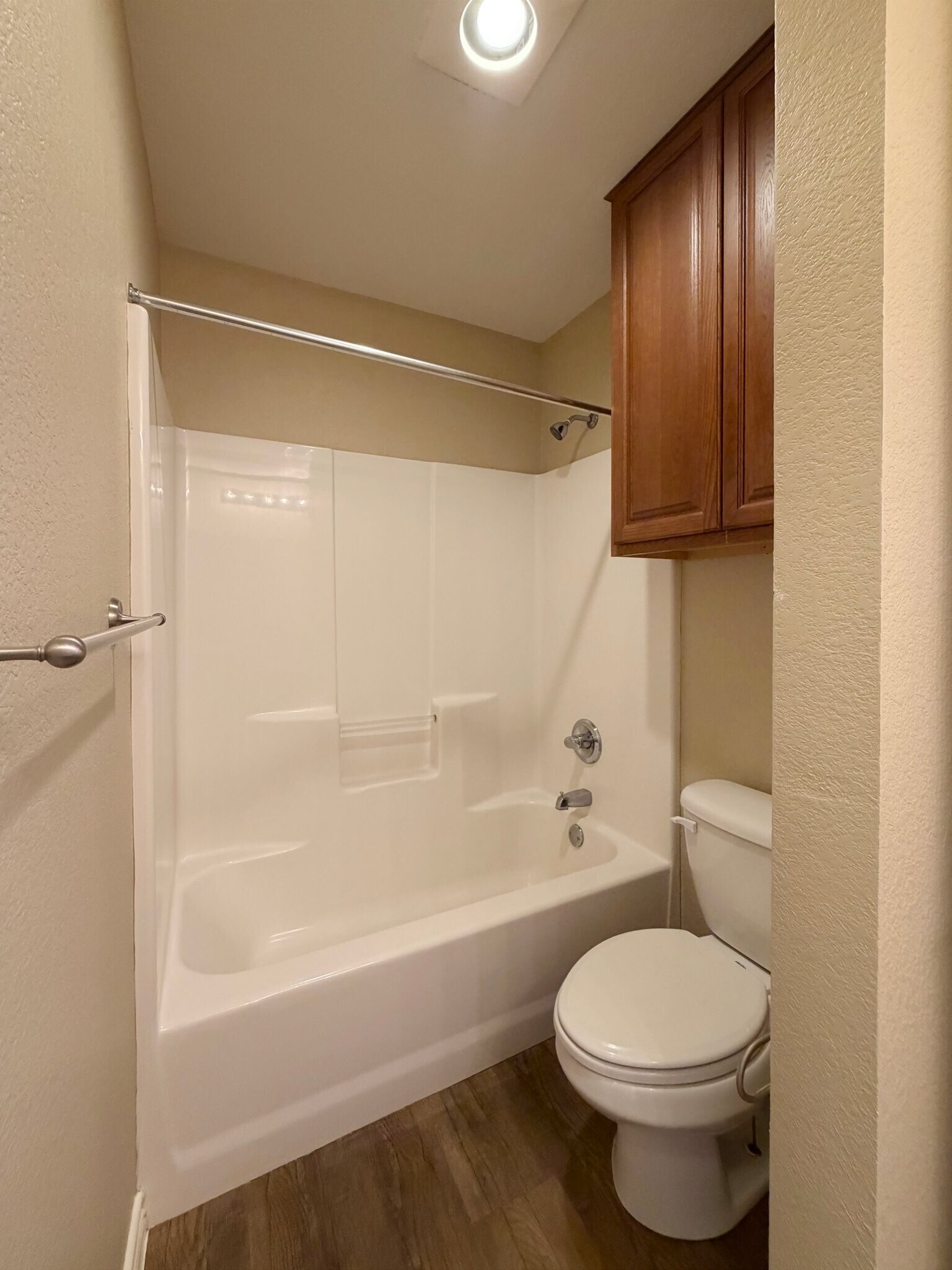 Building Photo - 5109 Graceland Dr