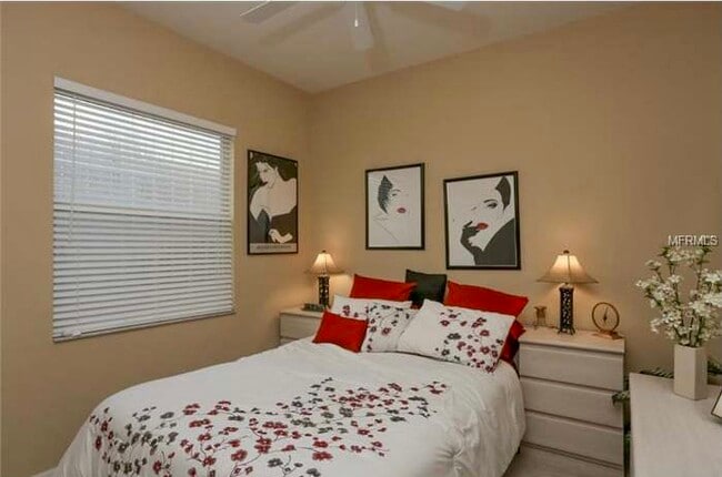 Building Photo - 692 Shadow Bay Way