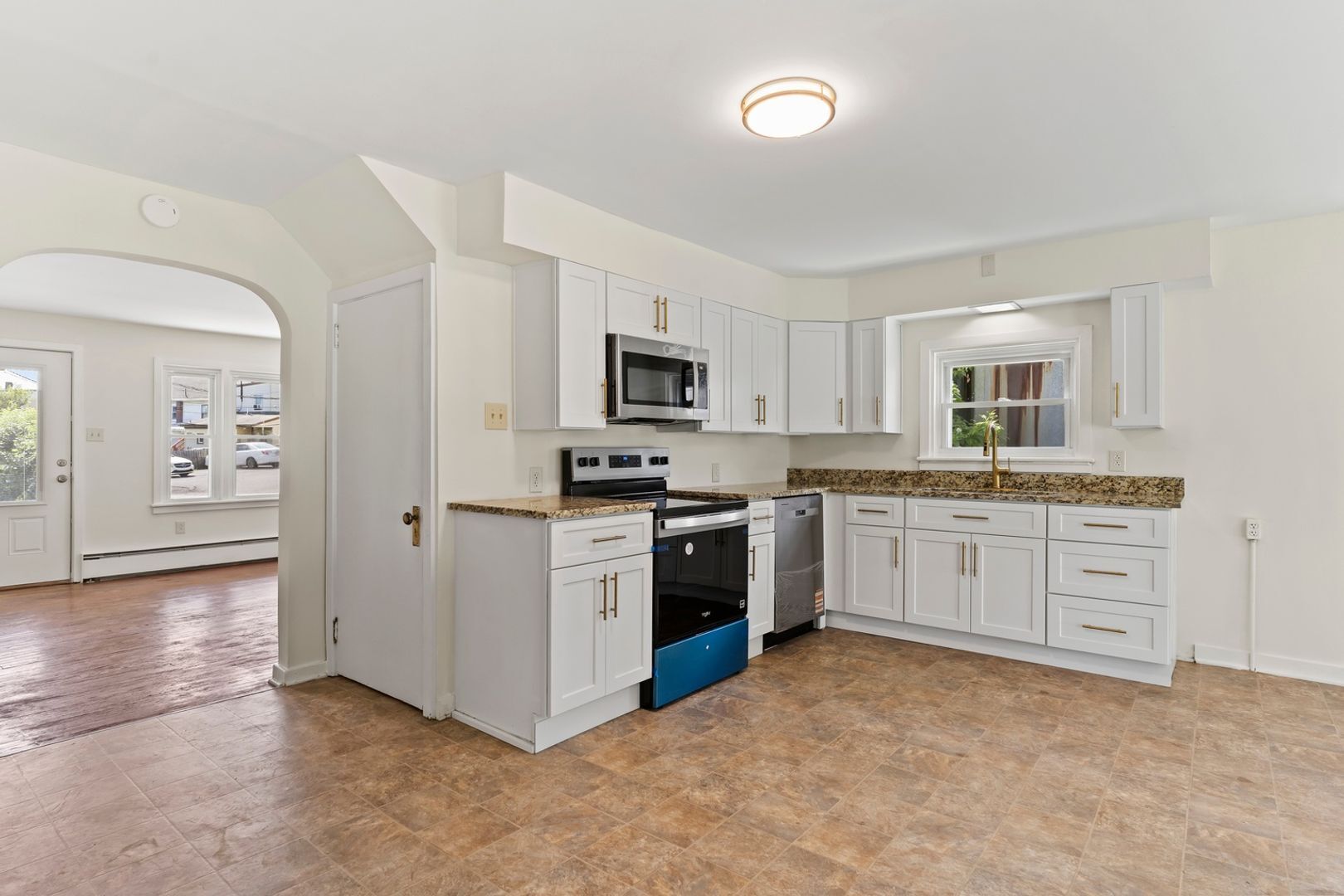 Building Photo - 20 Laurel St